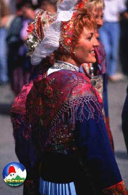 Une image contenant personne, habits, plein air, Visage humain

Description gnre automatiquement
