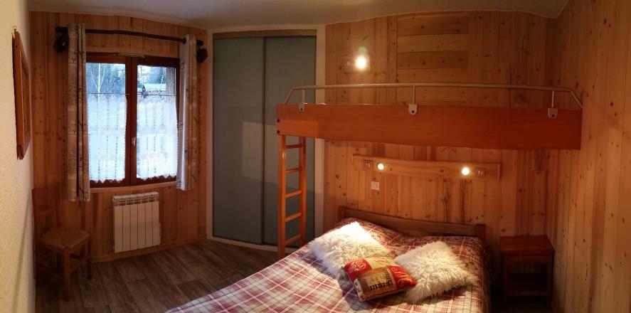 Description : Description : Description : Description : D:\Mesdocuments\Private\3- Chalet\site et image\images toutes\IMAGE christiania\F5 N°5 new 2014\F5 1e chambre resize.jpg