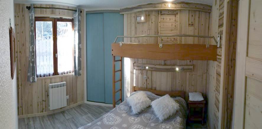 Description&nbsp;: Description&nbsp;: D:\Mesdocuments\Private\3- Chalet\site et image\images toutes\IMAGE christiania\F5 N&deg;5 new 2014\F5 1e chambre resize.jpg