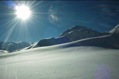 Une image contenant nature, neige, plein air, Relief glaciaire

Description gnre automatiquement